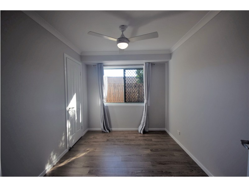 10 Sonorous Close, Regents Park QLD 4118