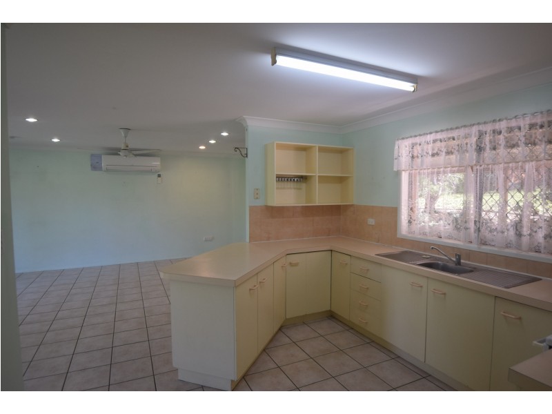 23 Melrose Drive, Flinders View QLD 4305