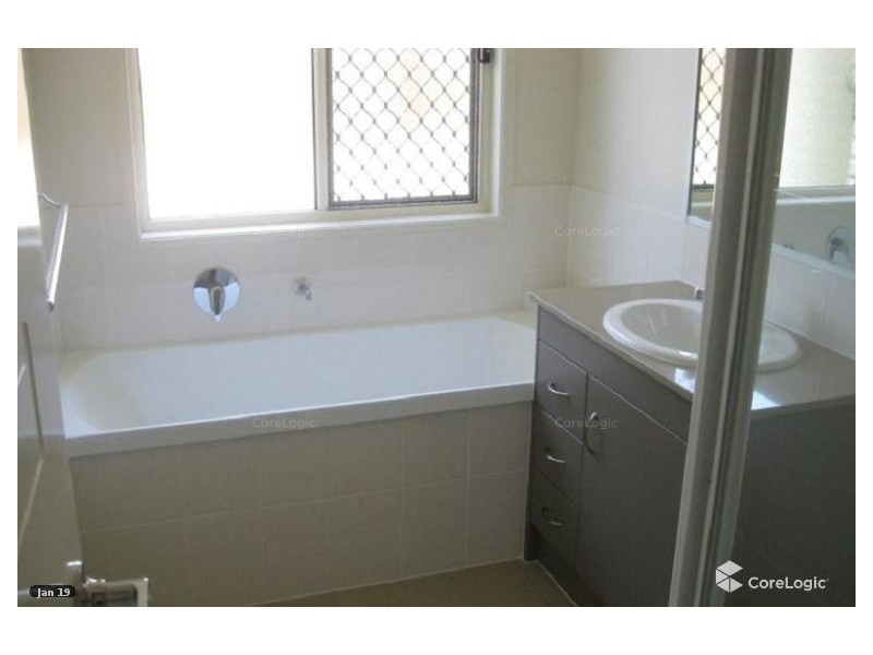 25 Moonlight Drive, Brassall QLD 4305