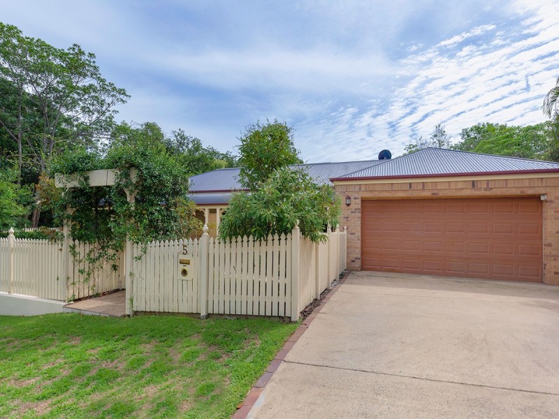 5 Parkside Crescent, The Gap QLD 4061