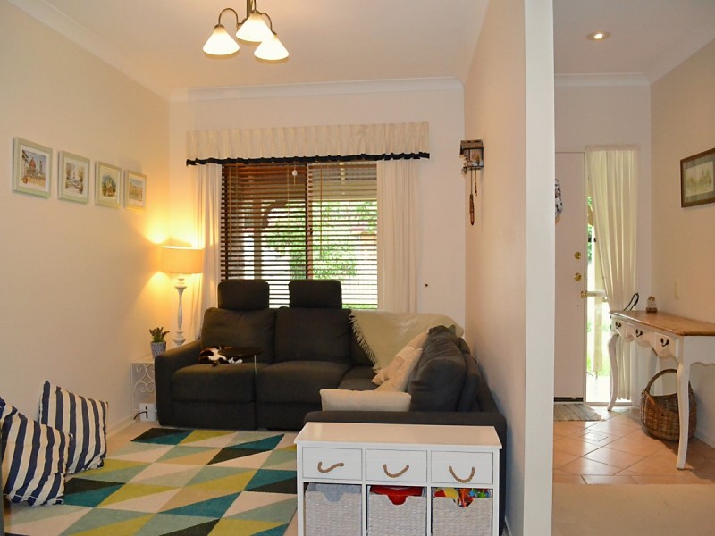 5 Parkside Crescent, The Gap QLD 4061