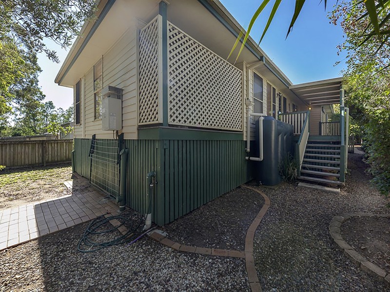 44 Earl Street, Dinmore QLD 4303