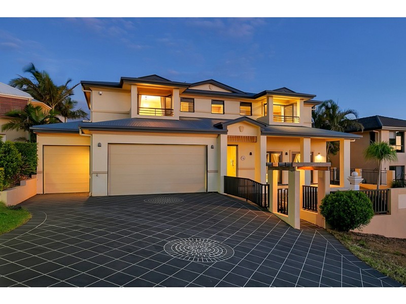 13 Grasmere Place, Carindale QLD 4152