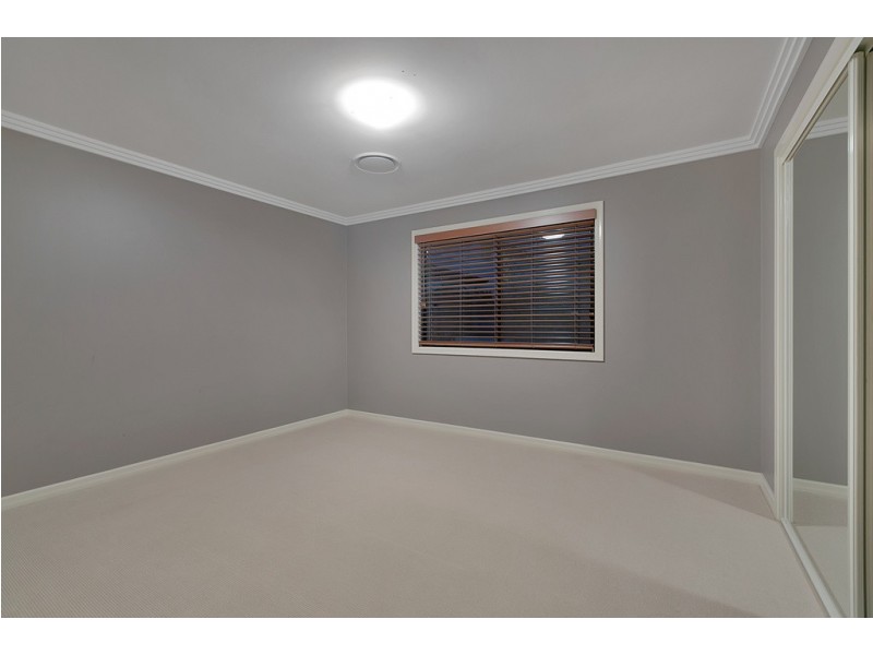 13 Grasmere Place, Carindale QLD 4152