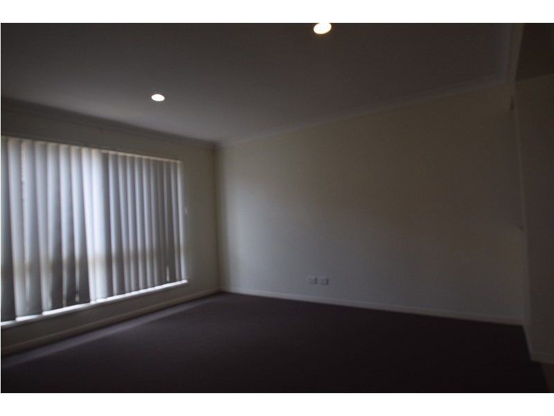 26 Pencarrow Crescent, Raceview QLD 4305