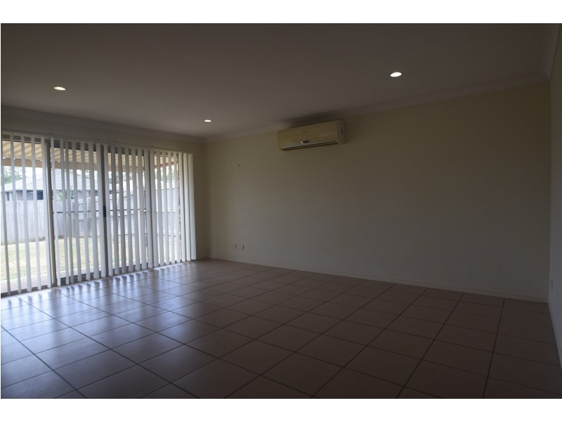 26 Pencarrow Crescent, Raceview QLD 4305