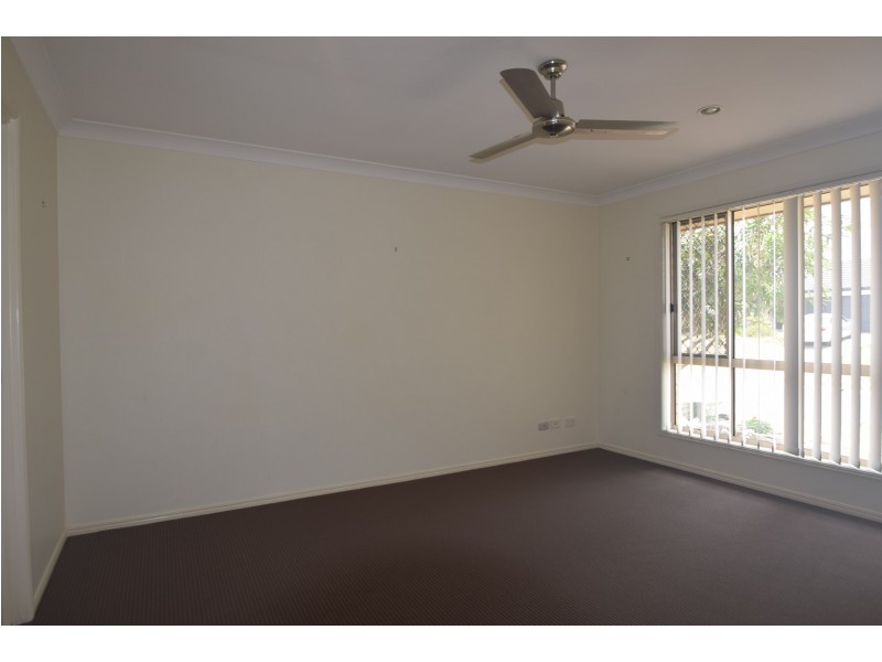26 Pencarrow Crescent, Raceview QLD 4305