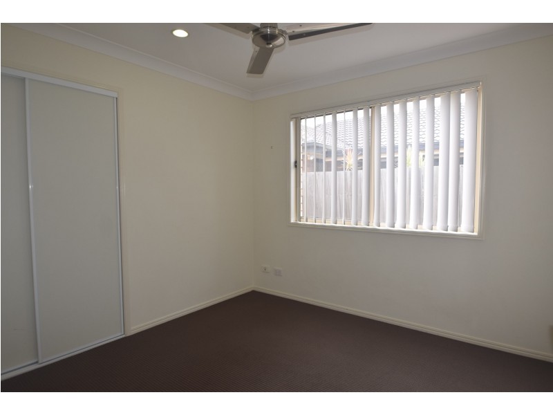 26 Pencarrow Crescent, Raceview QLD 4305