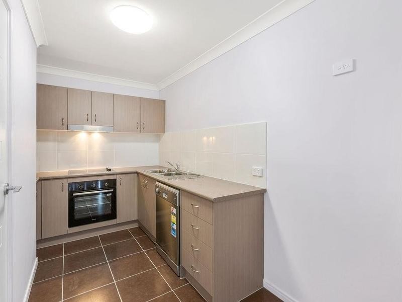 2/18 Kristy Street, Marsden QLD 4132