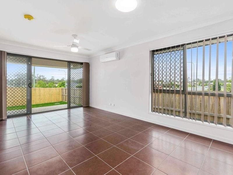 2/18 Kristy Street, Marsden QLD 4132