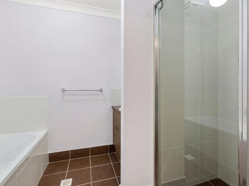 2/18 Kristy Street, Marsden QLD 4132