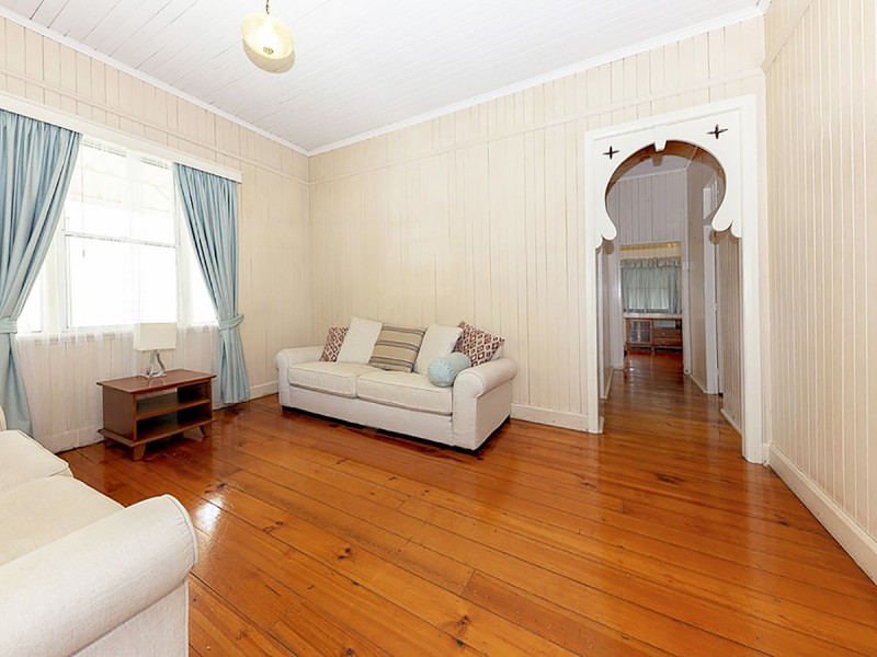 105 Glenalva Terrace, Enoggera QLD 4051