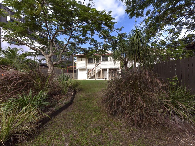 105 Glenalva Terrace, Enoggera QLD 4051