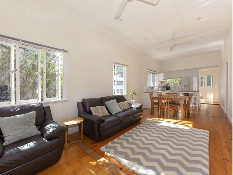 14 Harrowby Street, Corinda QLD 4075