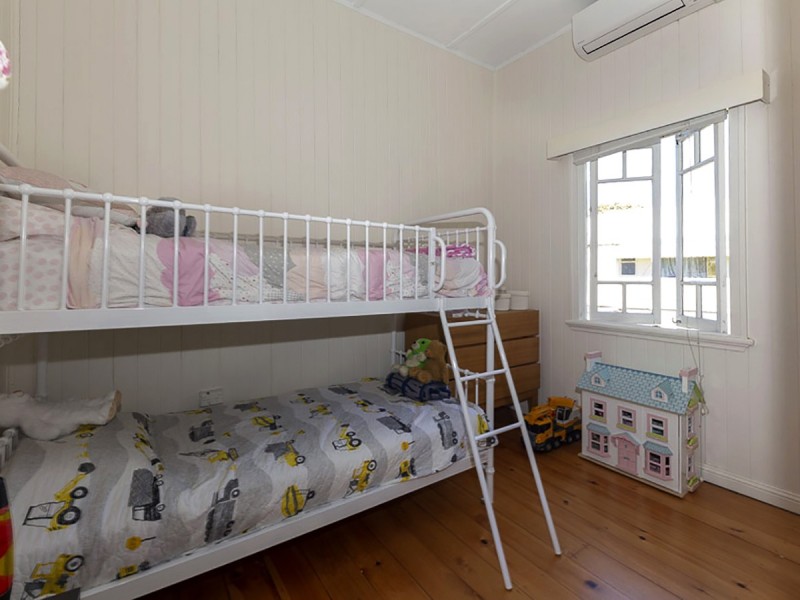 14 Harrowby Street, Corinda QLD 4075