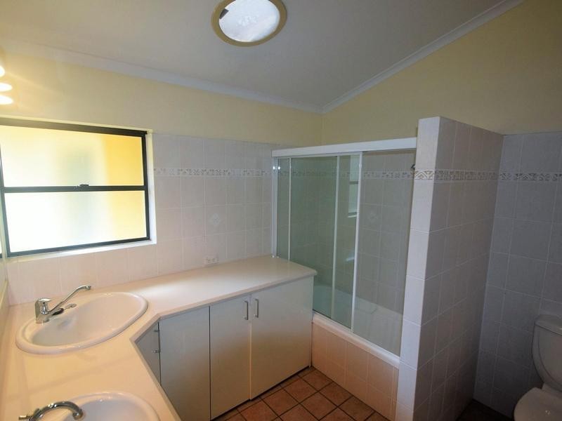 4/146 Windermere Road, Hamilton QLD 4007