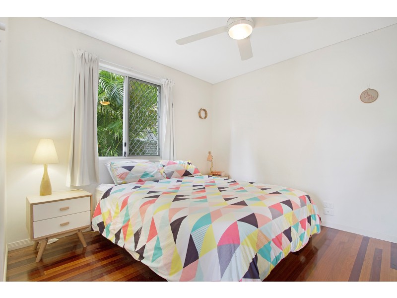 4/15 Halstead Street, Coorparoo QLD 4151