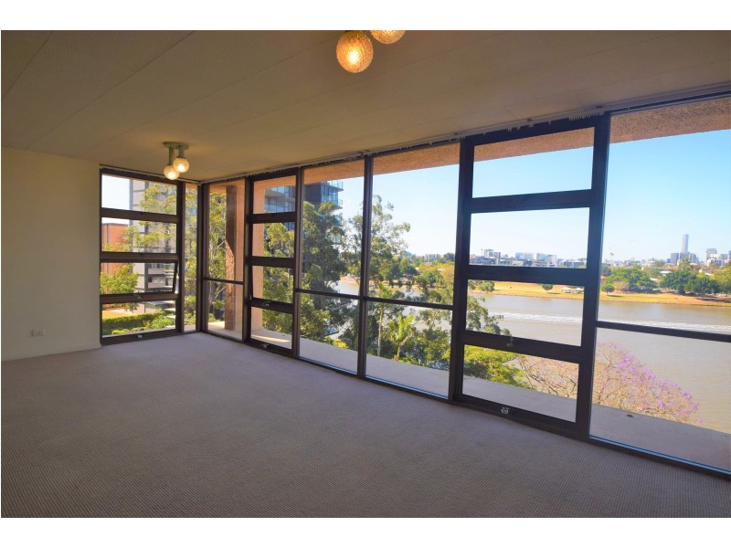 23/72 Sandford Street, St Lucia QLD 4067