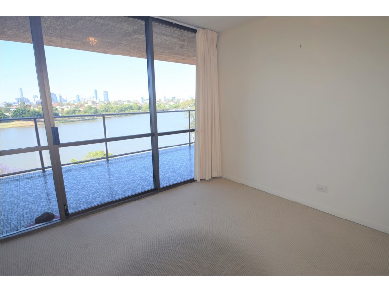 23/72 Sandford Street, St Lucia QLD 4067