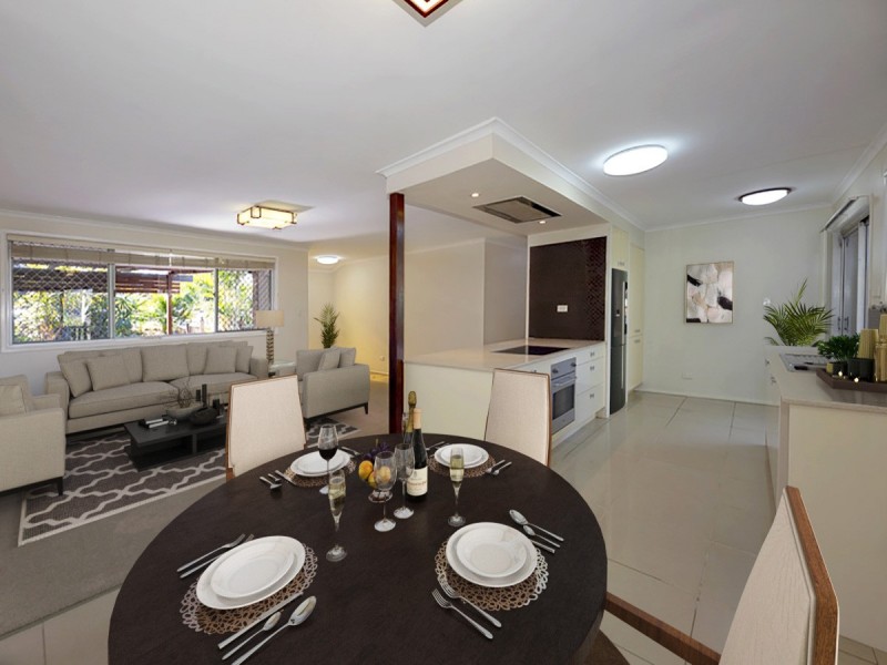 6 Neptune Street, Chapel Hill QLD 4069