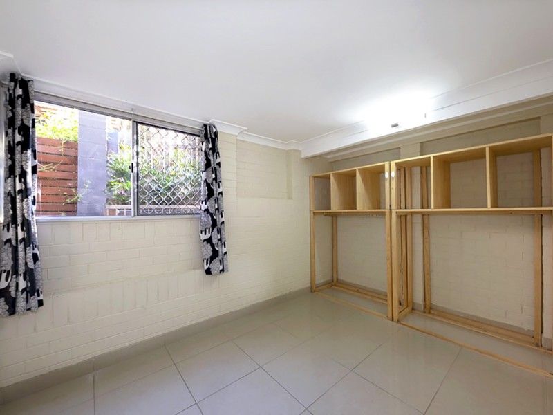 6 Neptune Street, Chapel Hill QLD 4069