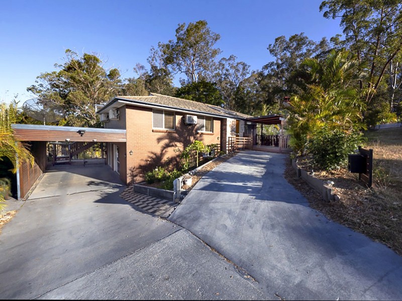 6 Neptune Street, Chapel Hill QLD 4069