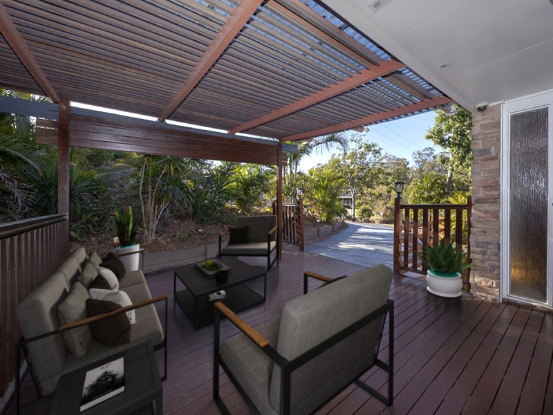 6 Neptune Street, Chapel Hill QLD 4069