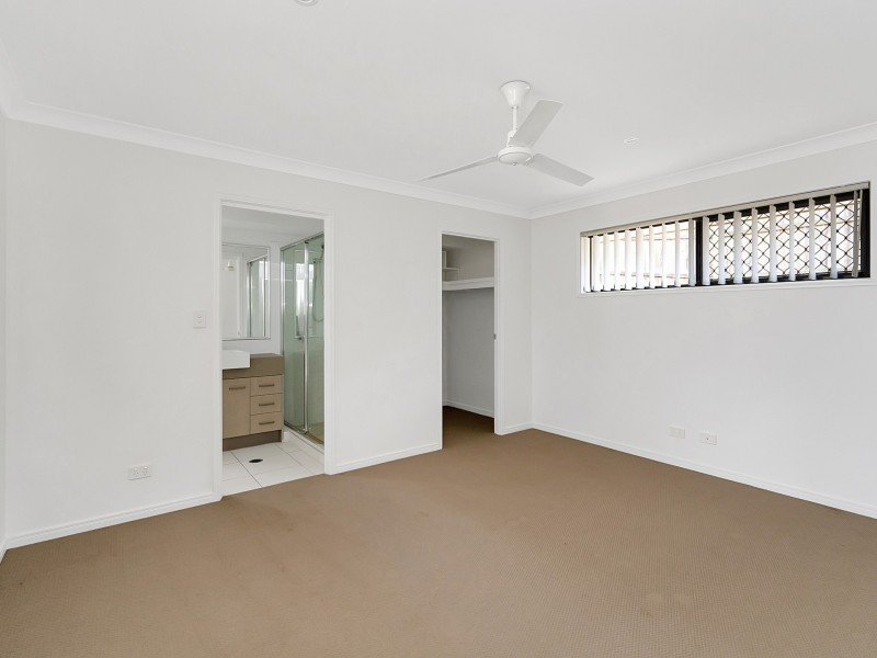 36 Lakeview Place, Springfield Lakes QLD 4300