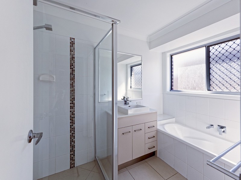 7 Dandelion Drive, Springfield Lakes QLD 4300