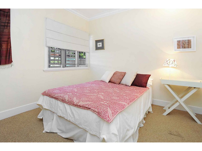 18 Tindal Street, Gordon Park QLD 4031