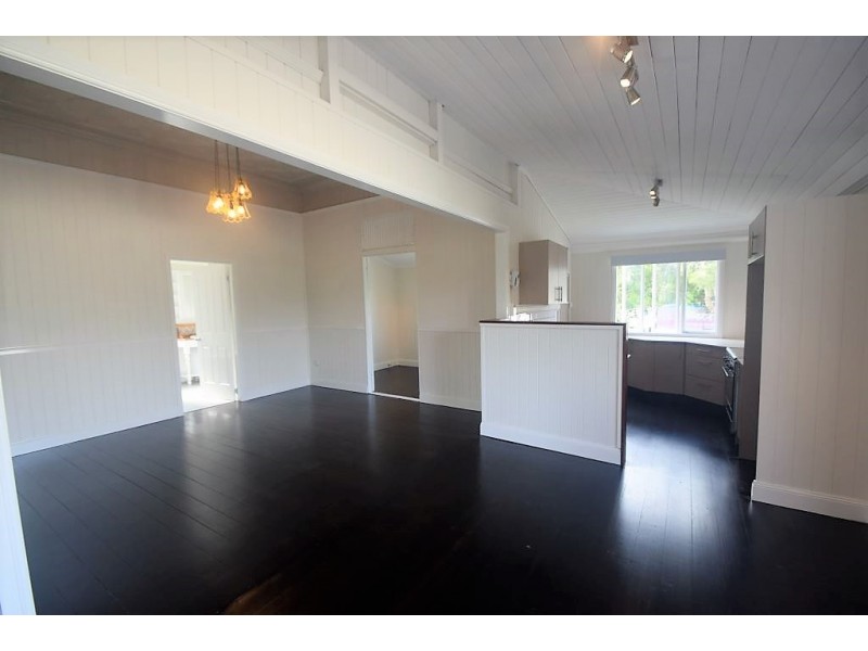 2 Albany Street, Windsor QLD 4030