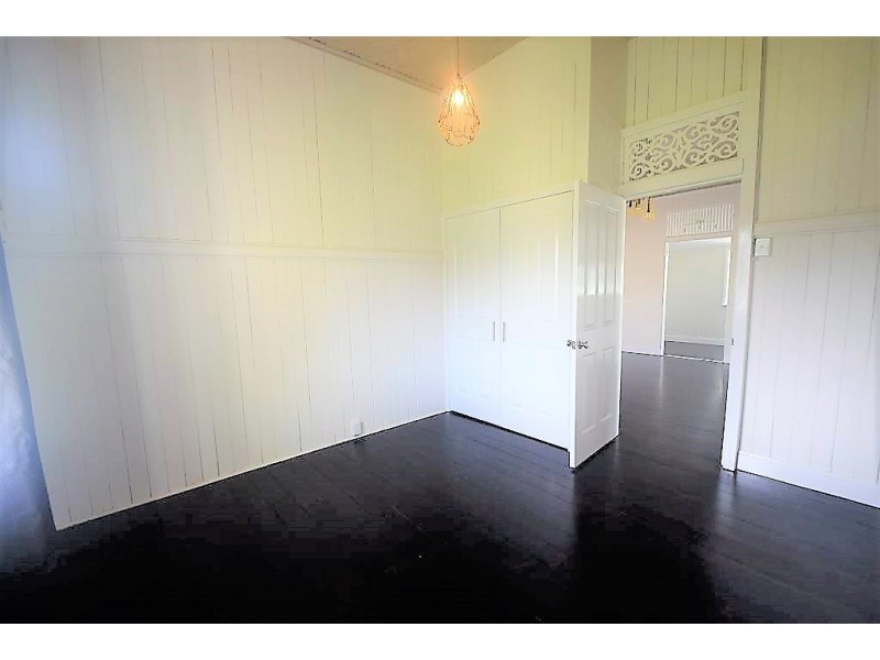 2 Albany Street, Windsor QLD 4030