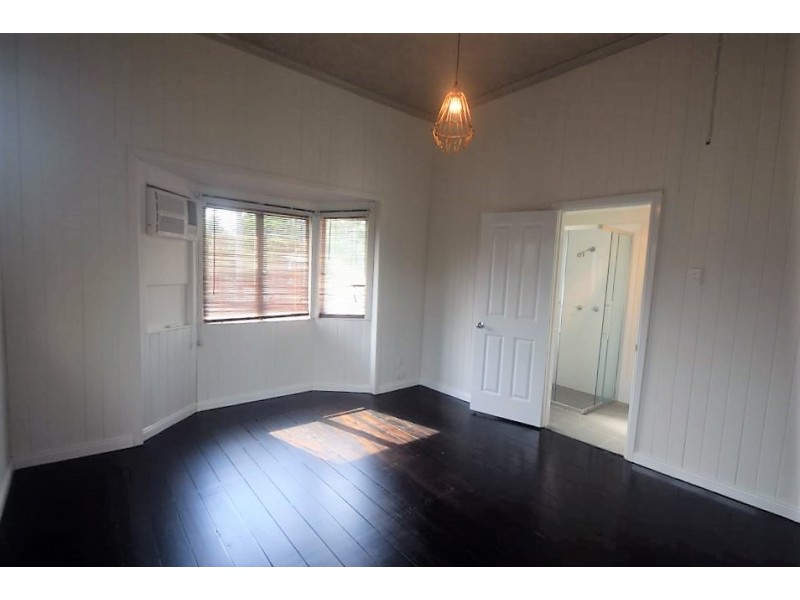 2 Albany Street, Windsor QLD 4030