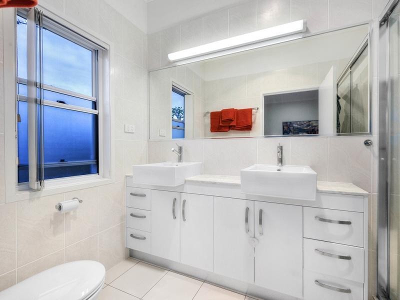 42 Cremorne Road, Kedron QLD 4031