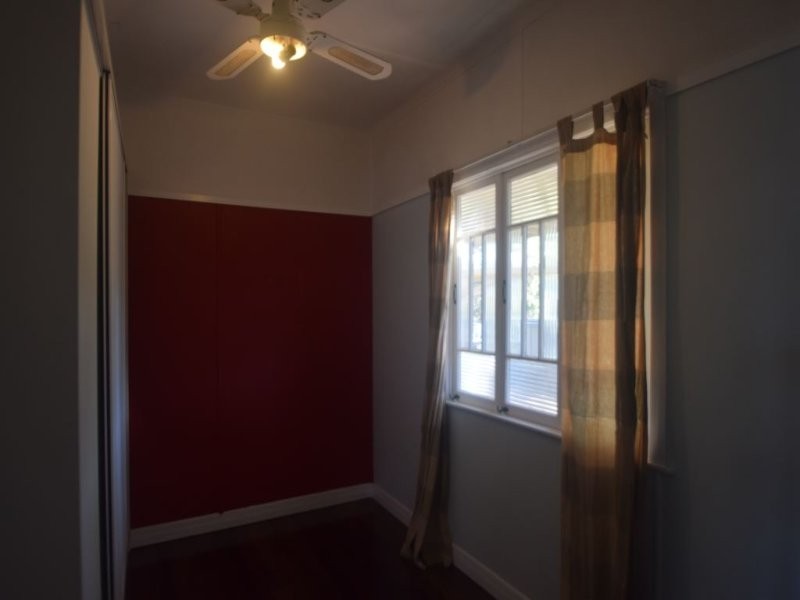 2 Richards Street, North Ipswich QLD 4305