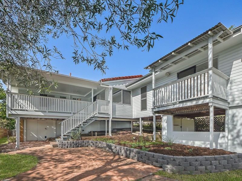 21 Calca Crescent, Ferny Hills QLD 4055