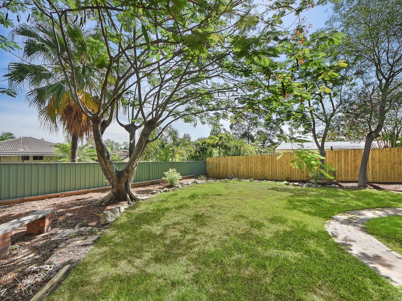 21 Calca Crescent, Ferny Hills QLD 4055