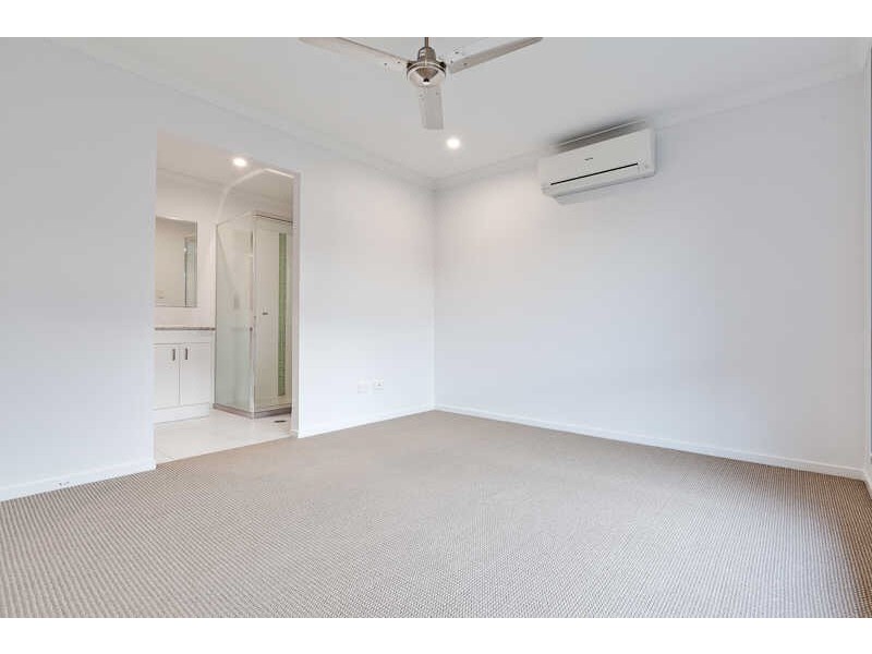 19 Woodgate Street, Oxley QLD 4075