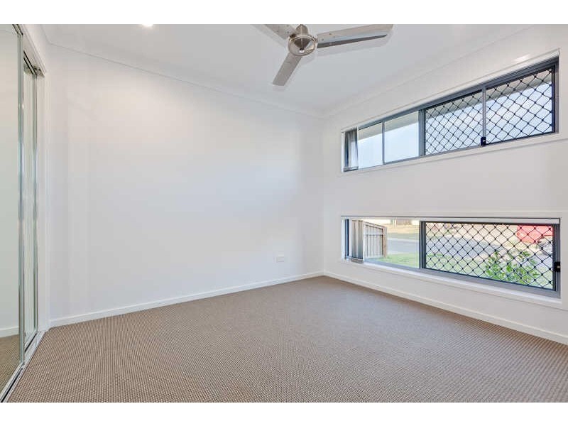 19 Woodgate Street, Oxley QLD 4075