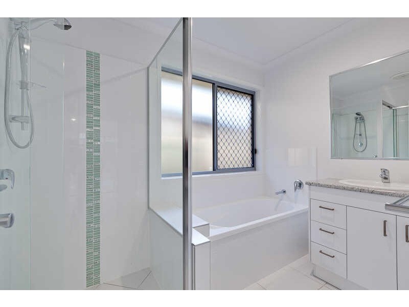 19 Woodgate Street, Oxley QLD 4075