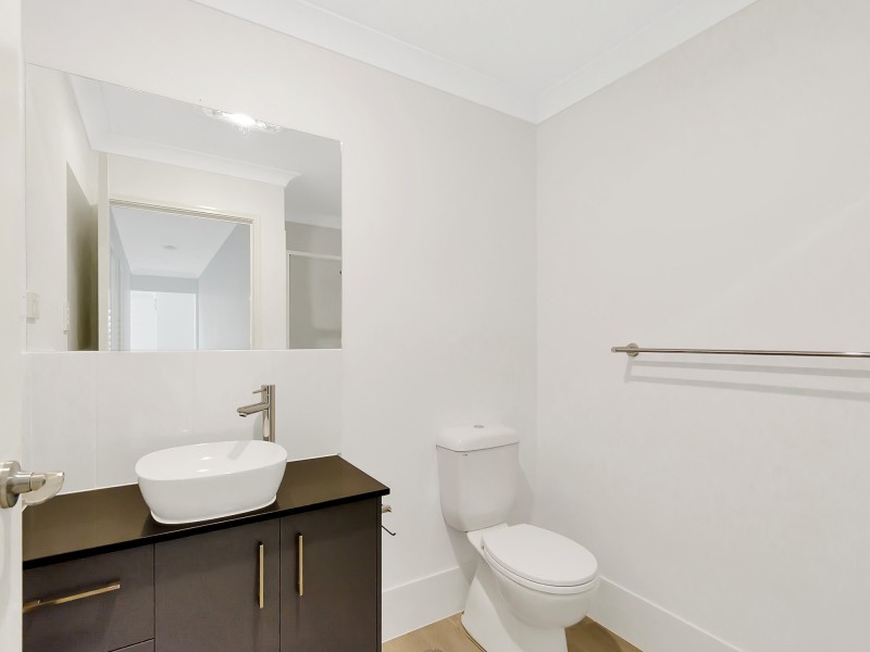 2/4 Maggiolo Street, Boronia Heights QLD 4124