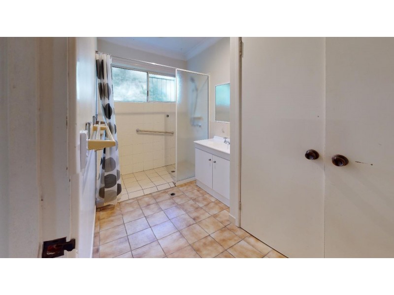 31 Lusitania Street, Newtown QLD 4305