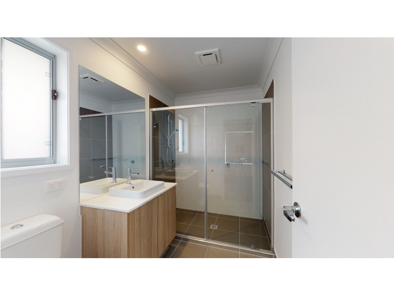 77 Chambers Ridge Boulevard, Park Ridge QLD 4125
