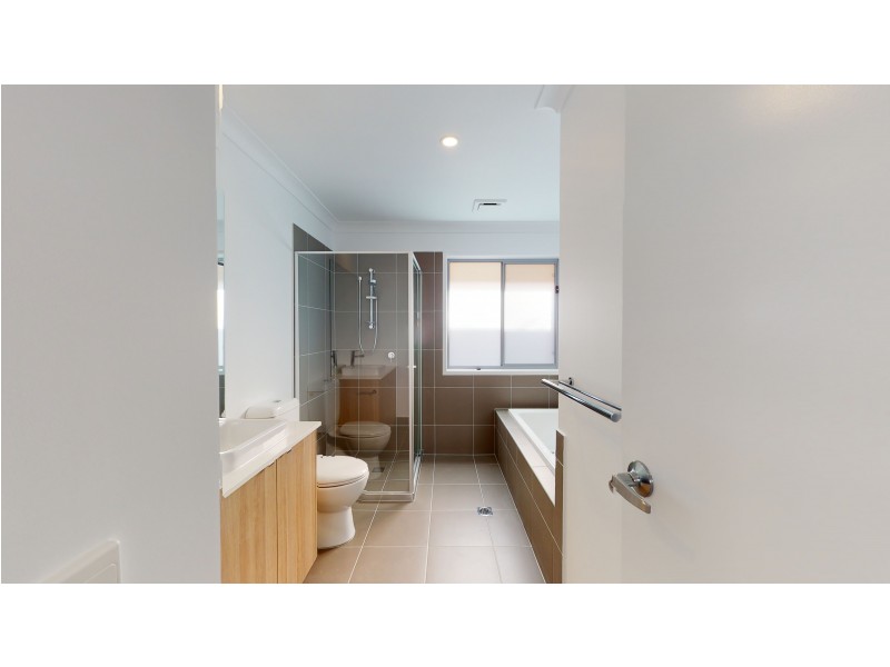 77 Chambers Ridge Boulevard, Park Ridge QLD 4125