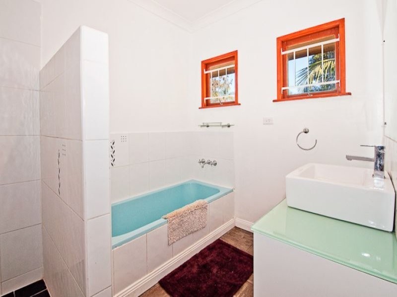 679 Moggill Road, Chapel Hill QLD 4069