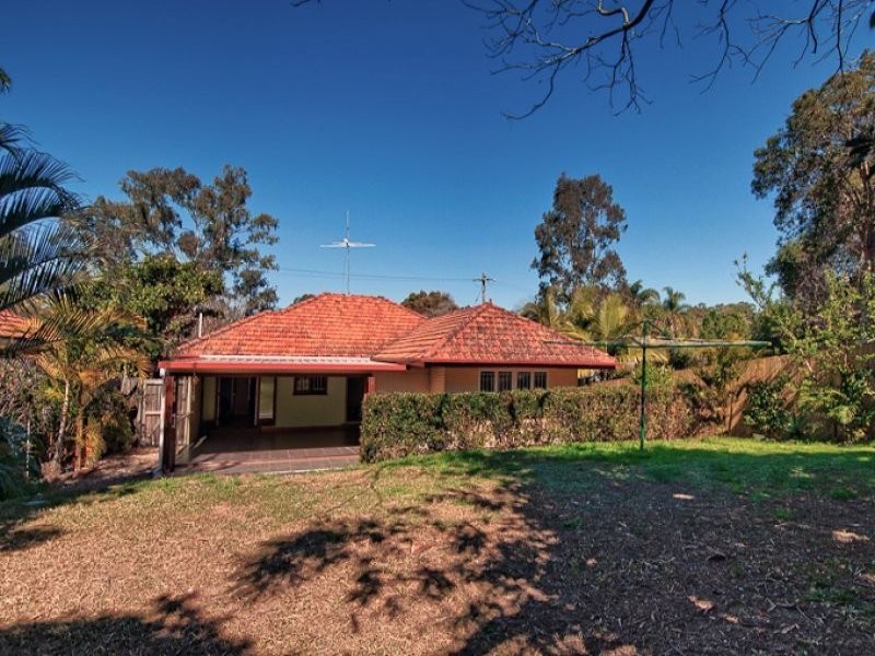 679 Moggill Road, Chapel Hill QLD 4069