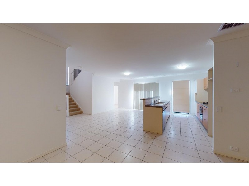 3 Fairway Court, Mount Ommaney QLD 4074