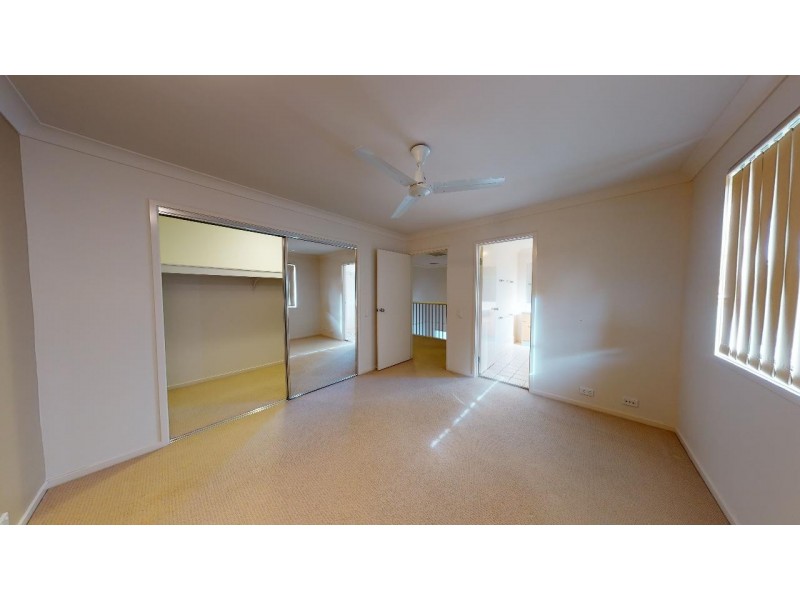 3 Fairway Court, Mount Ommaney QLD 4074