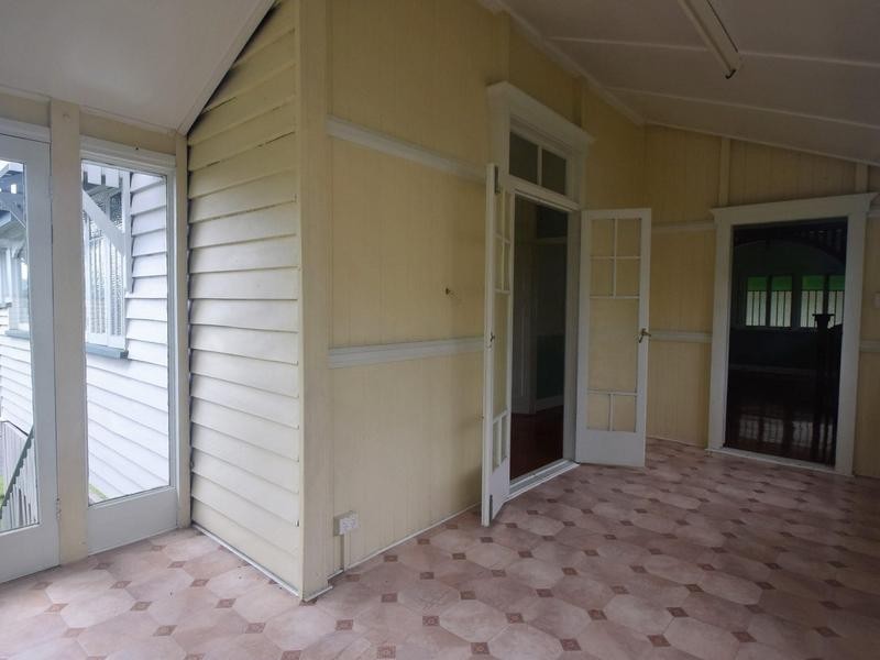 10 Old Toowoomba Road, One Mile QLD 4305