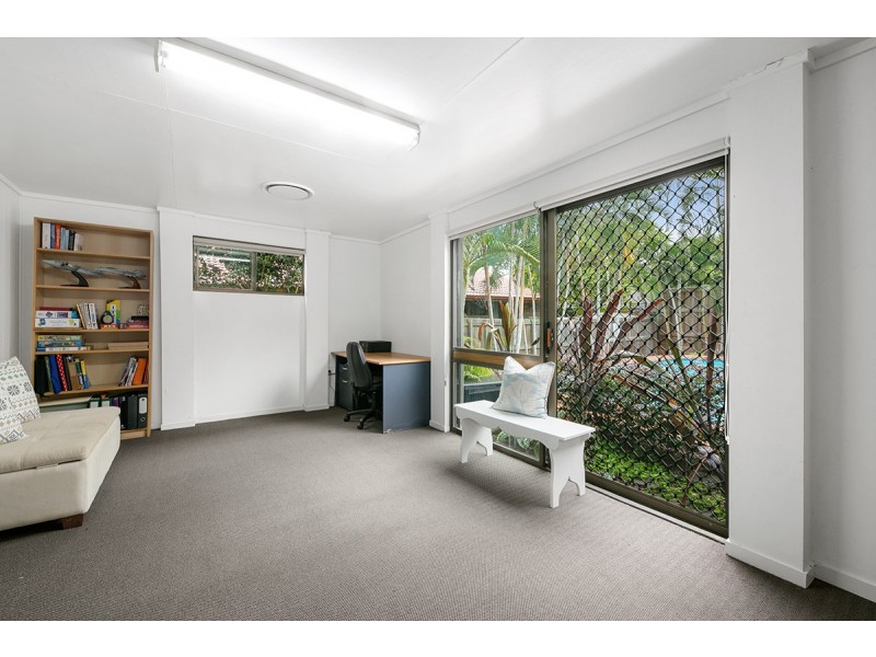 4 Appin Street, Kenmore QLD 4069